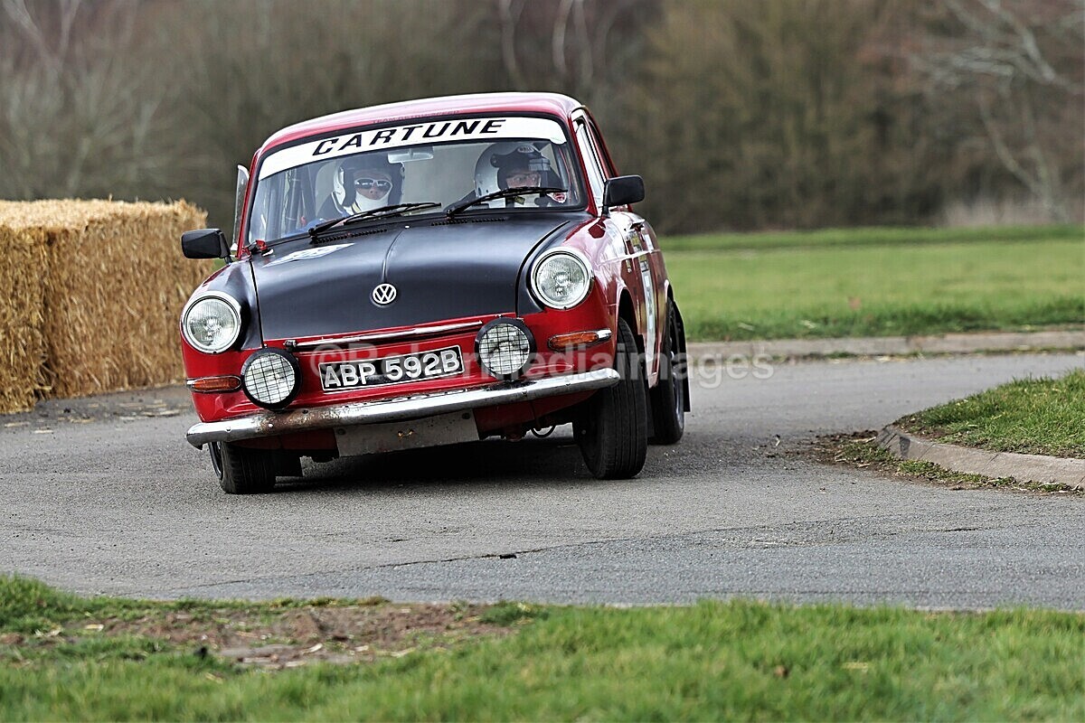 RETRO-833 - Race Retro