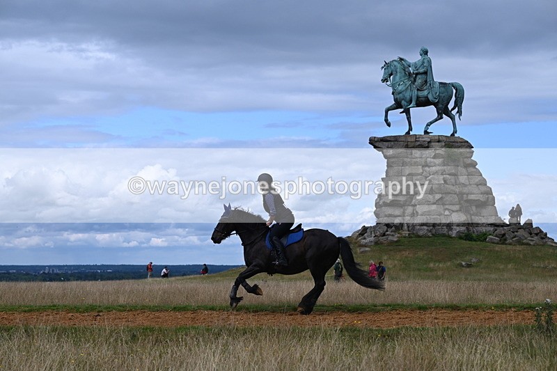 DSC_8726 - Time at Statue 13:52 to 14:33