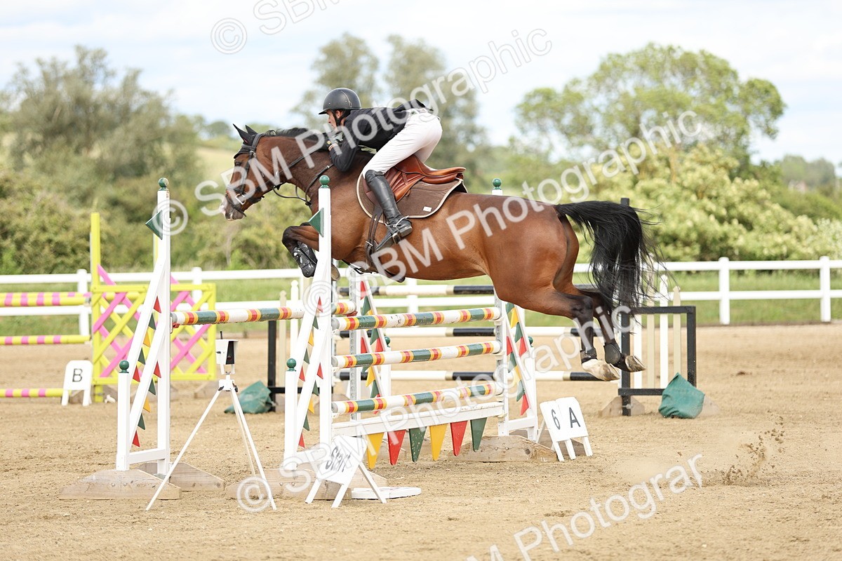 SBM_001209 - Class 5 - Senior Foxhunter - 1.20m