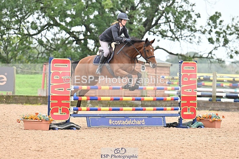 251003-112841-00455 - Cls 2 Newcomers and 1.10m