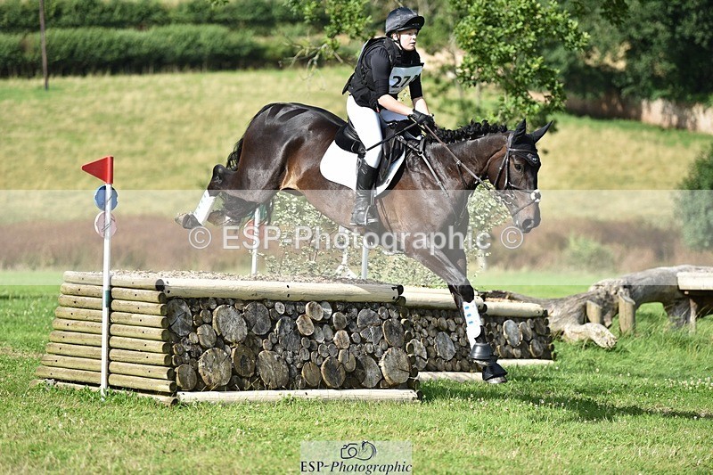 240803-164720-09363 - 274-Molly_Frampton-OBSIDIAN_ROYALE