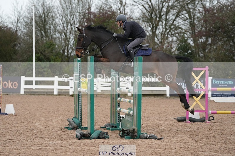 251109-111135-03497 - Cls 20 Newcomers and 1.10m Open