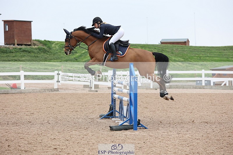 241101A-120045-01585 - FRI Cls 5 Newcomers and 1.10m Open