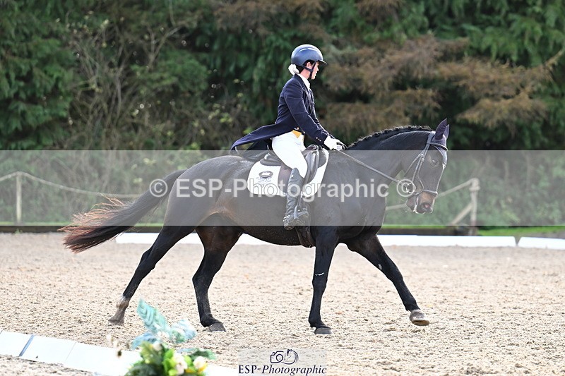 251023A-151001-05680 - B-162-Elle.Slack