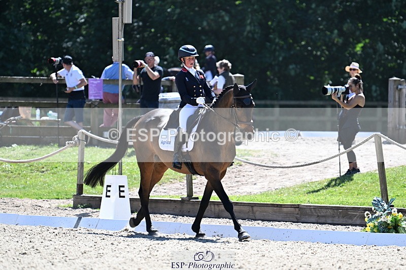 250522A-151603-04016 - C-220-Rosalind.Canter-GRAFFITO