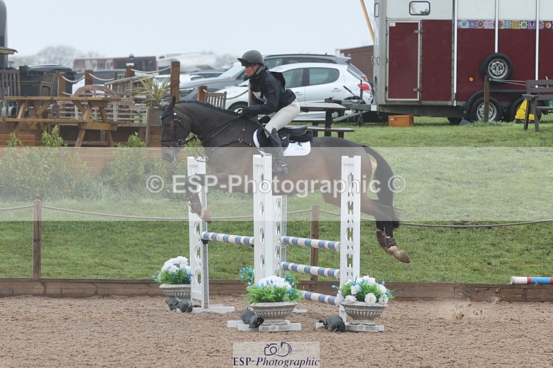 250418-100445-00619 - 017-Rosie.Bradley-Hole-KILMOUNTAIN.TOYBOY