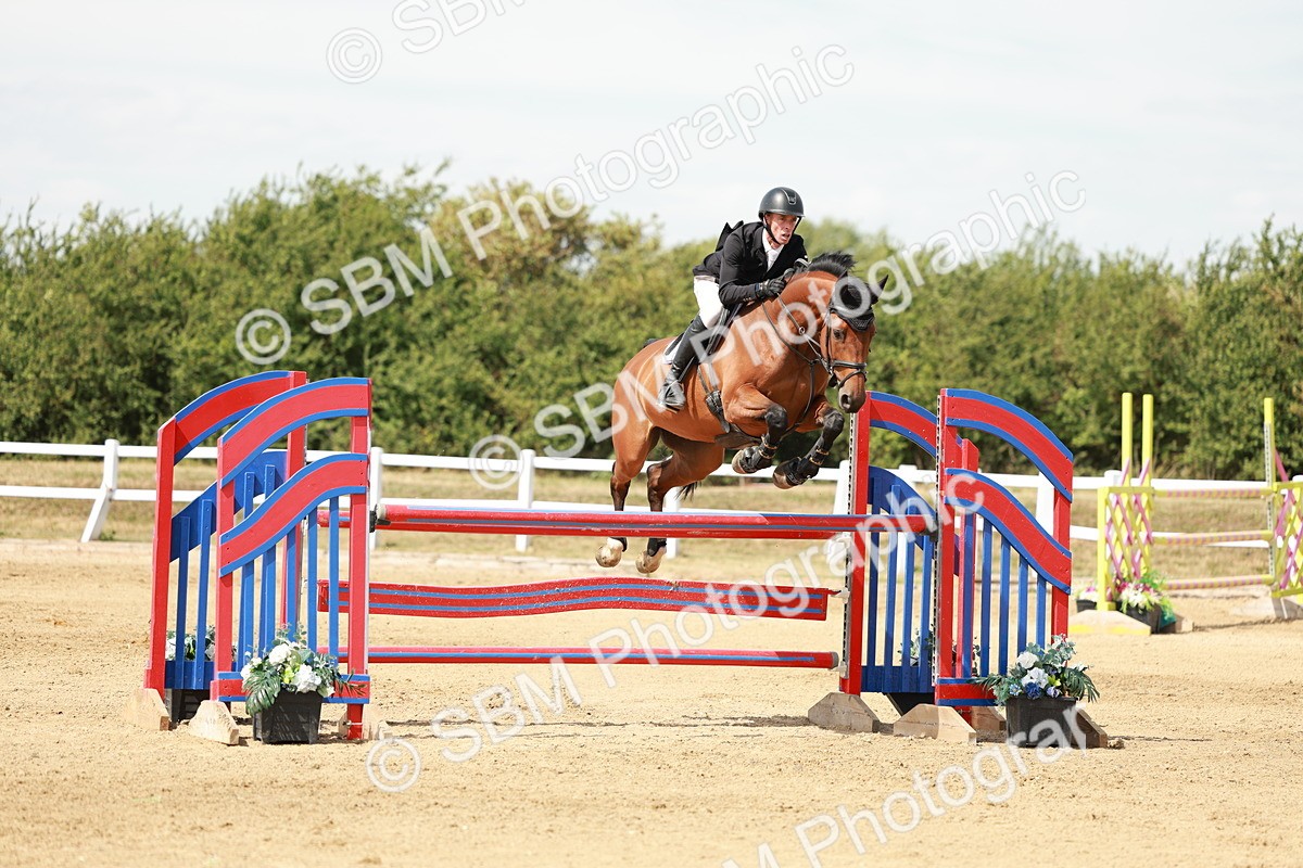 SBM_007910 - Class 4 - Senior Foxhunter - 1.20m Open