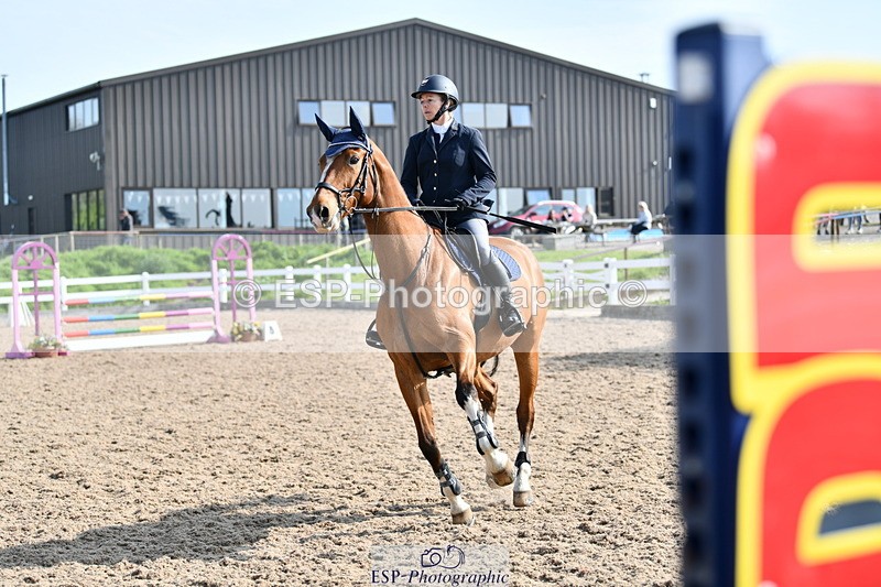 240511A-092602-11264 - Cls 28 95cm National Am Quali