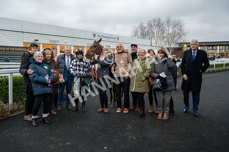 110124-Race 7-Freddy Robinson-5397 - Race 7