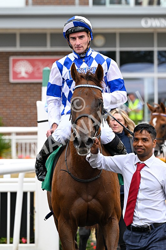 010826-Race 3-Brighton Beach-2769 - Race 3 14.43pm Theakston Great Yorkshire Pint EBF Novice Stakes