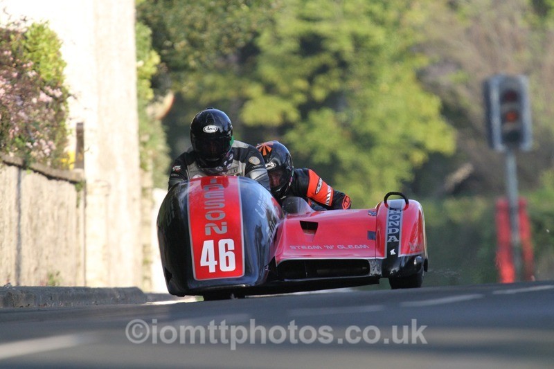 IMG_5572 - Thursday Practice - TT 2013 Side Car