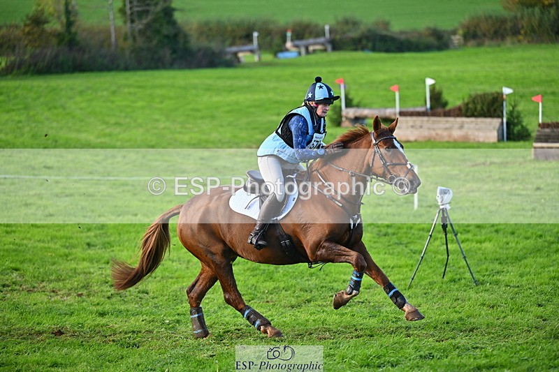 251025A-155458-21509 - G-579-Amy.Newton