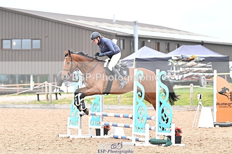 250414-103058-00114 - 80cm Round 1