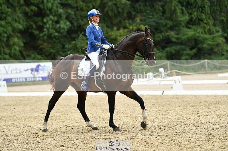 250718A-140222-01964 - 038-Natasha.Collings-Costello-Dovevale.Tender.Dove