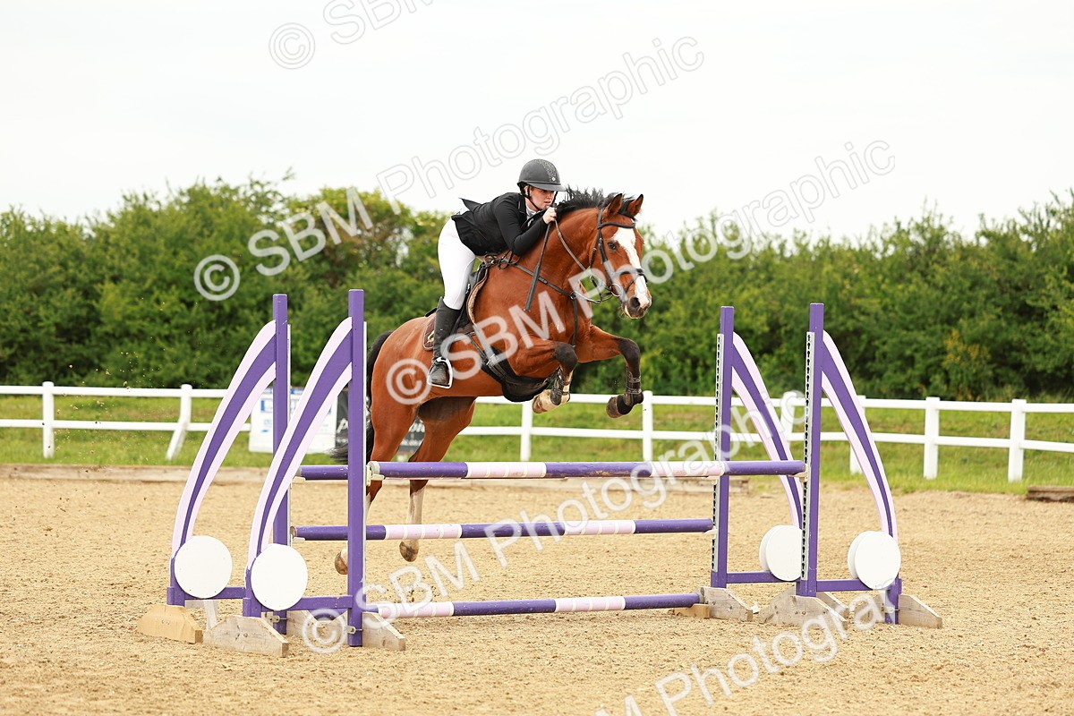 SBM_001582_Class 3 - Senior Discovery - 100m - Chloe F