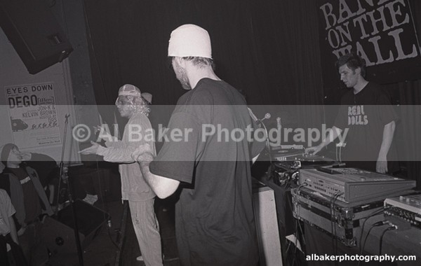 04 real-dolls - Friends-&-Family @ the-roadhouse 31.01.04