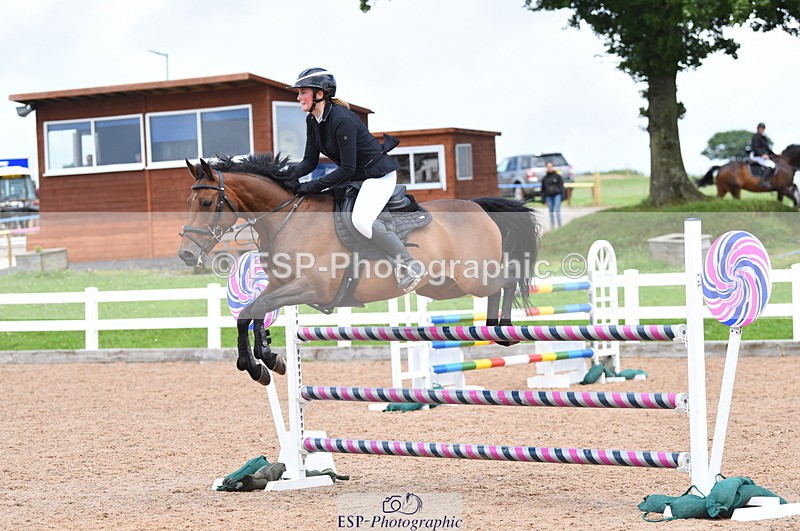 230715A-143828-01342 - Cls 6 Foxhunter & 1.10m Open