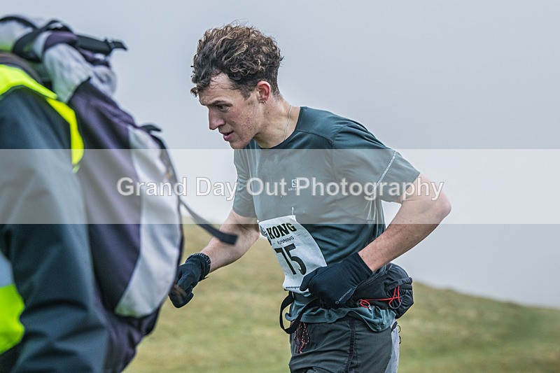 Sale-33 - Sale Fell Race Saturday 22nd November 2025