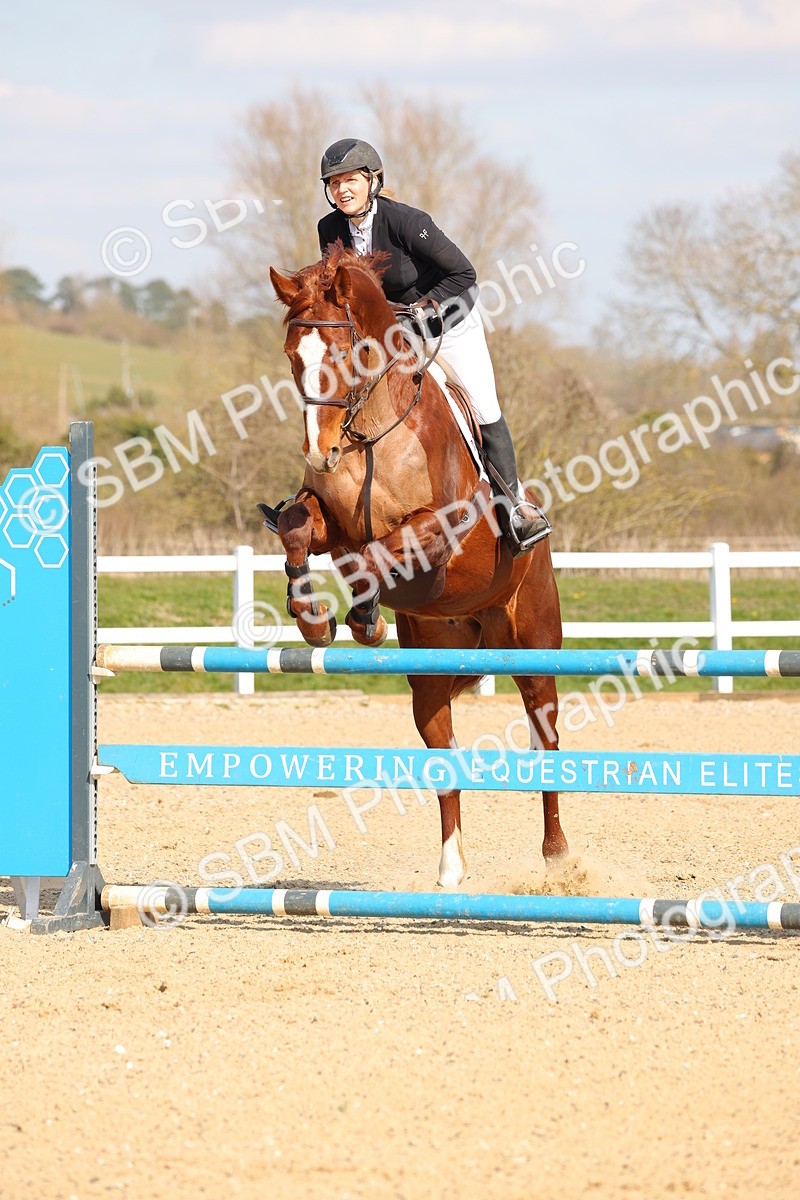 SBM_001458 - Class 4 - Senior Newcomers - 1.10m