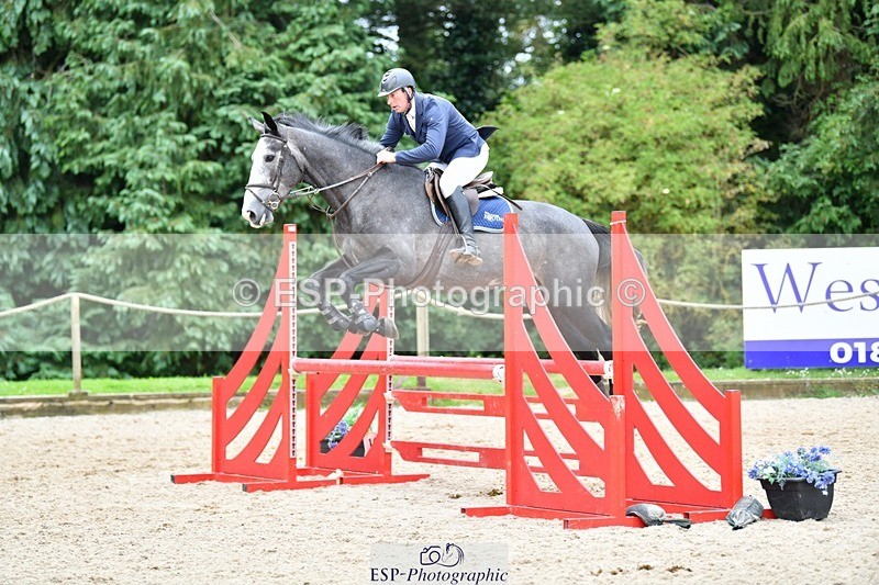 240712-101529-32705 - Cls 137 British Novice and 90cm Open