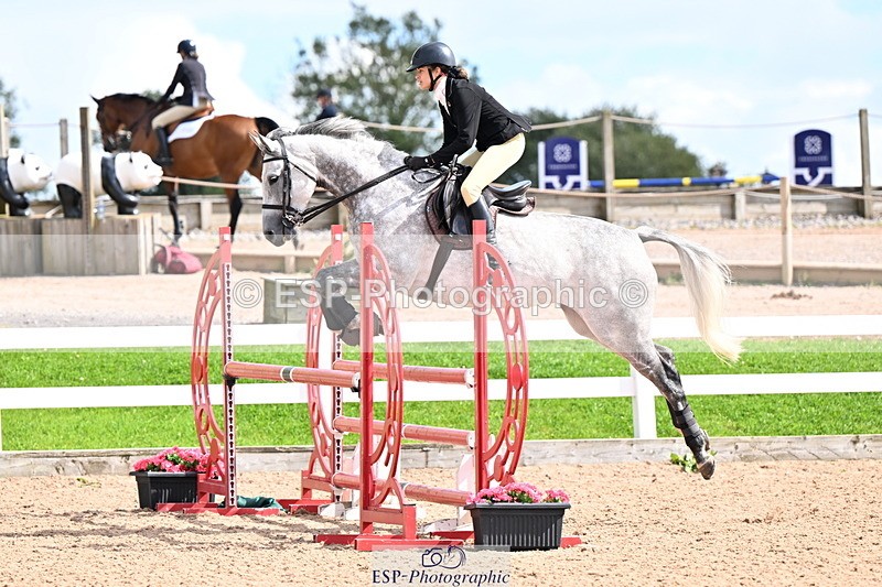 240912A-142423-01966 - Cls 12 1.05m Amateur Qualifier