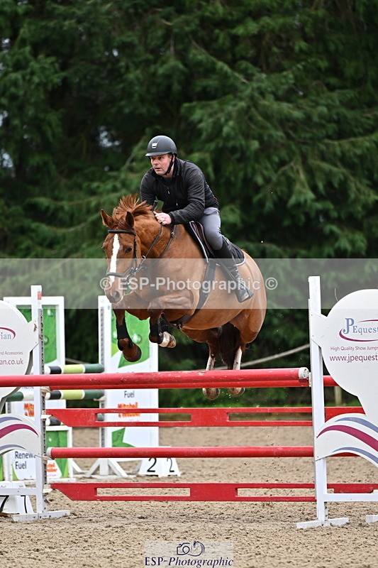 250201A-144247-01008 - Cls 04 Local Horse 120cm