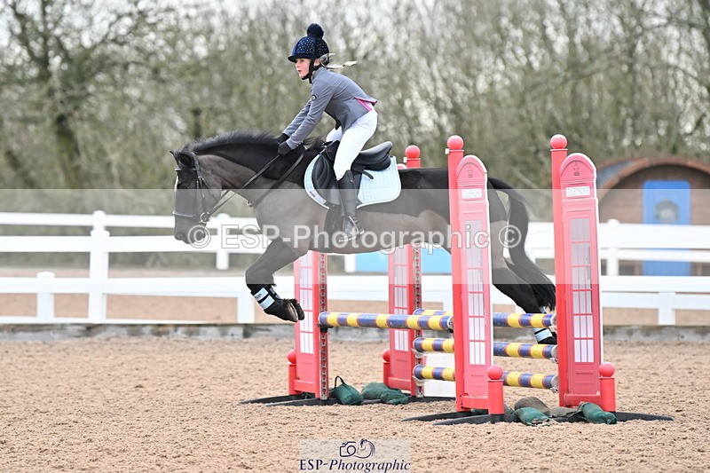 240309A-102013-00072 - Cls 1 Pony Intro 70cm