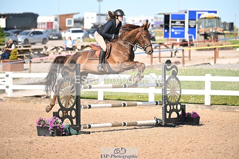 250510-170214-12260 - Cls 25 Snr Newcomers