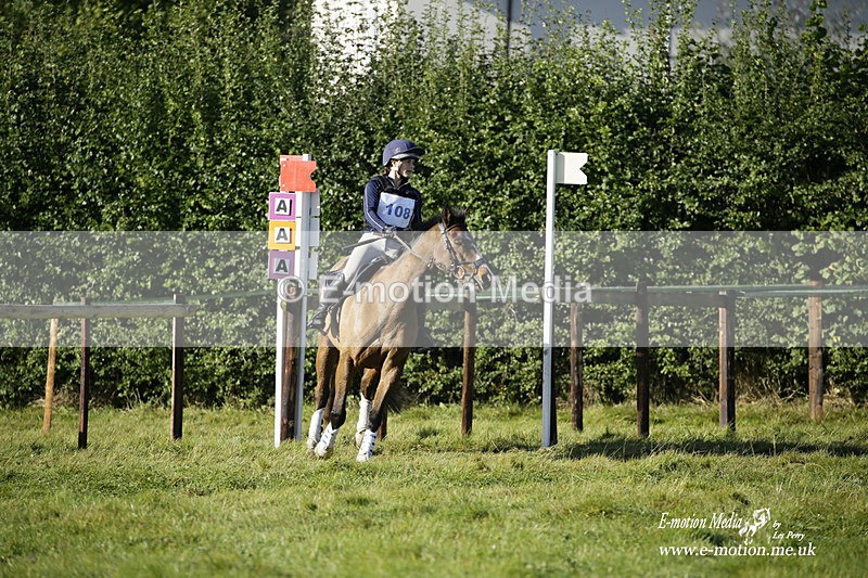  WWHT 031021 672 - WWEC Novice Restricted (0.80m) 18/10/20