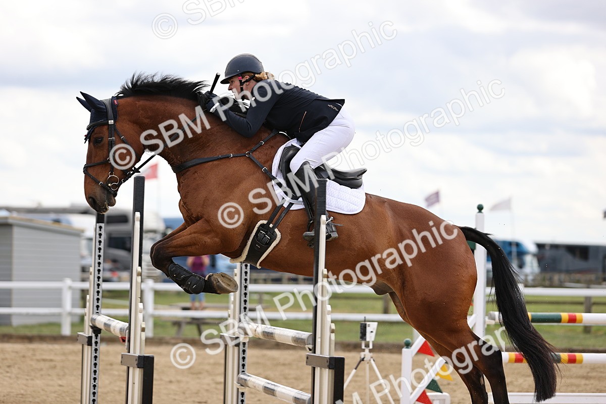 SBM_003468 - Class 11 - Senior Newcomers - 1.10m