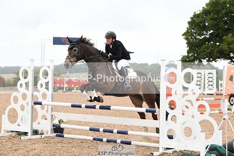 250807-112003-00595 - 90cm Round 1