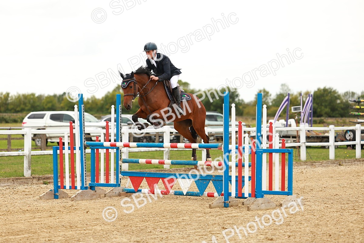 SBM_001598 - Class 4 - Senior Newcomers - 1.10m
