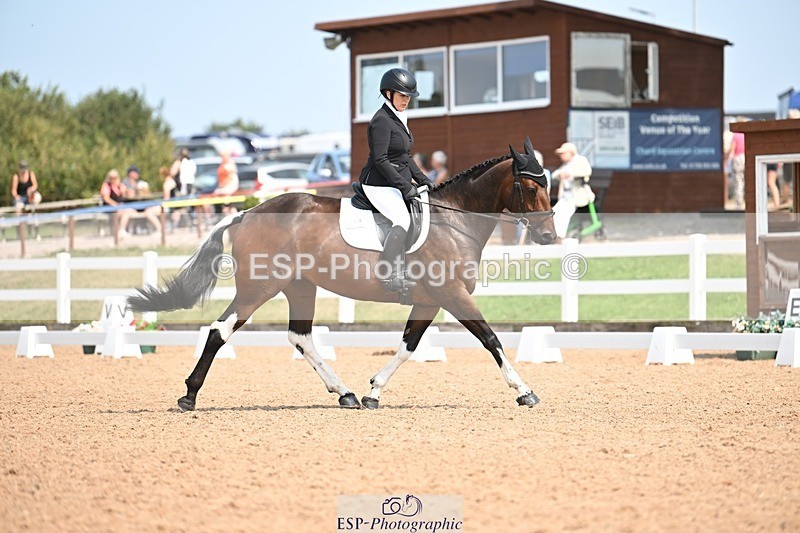 250816-132703-04830 - 083-Emily.JarvisCriafol.Two.Tone.Tequila