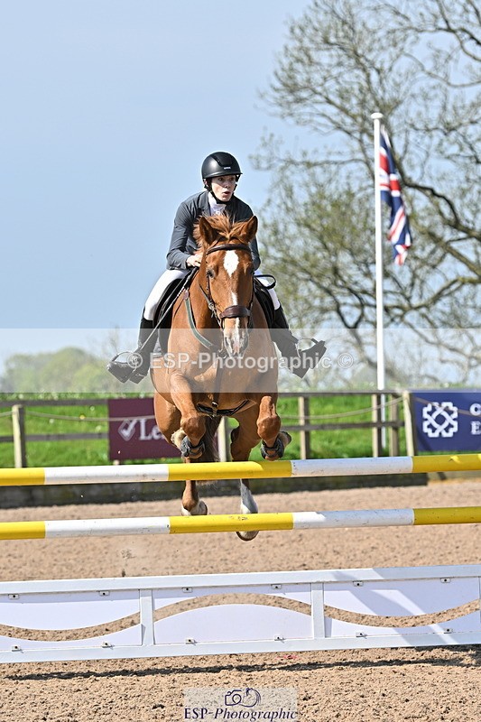 240509A-095410-00708 - Cls 8 Foxhunter