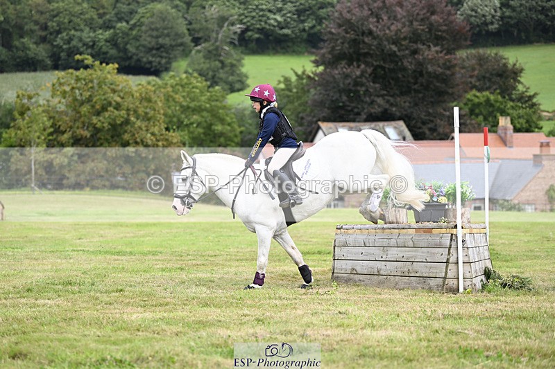 240825X-114824-32615 - 70cm XC 11.00 to 12.00