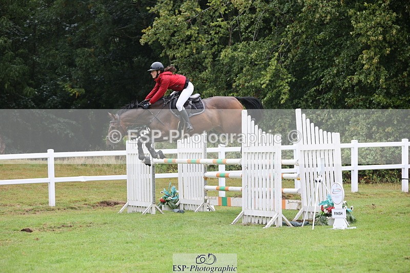 250830A-142845-07001 - Cls 16 Snr Newcomers and 1.10m Open