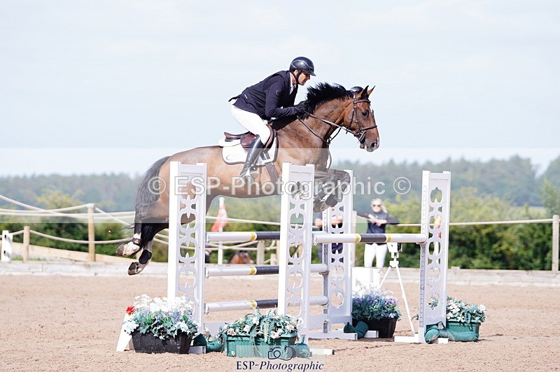 240803A-100720-07115 - Cls 29 Snr Foxhunter