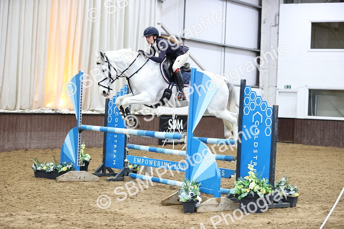 SBM_005478 - Class 17 - Senior Newcomers 1.10m