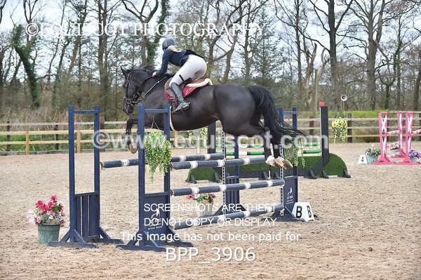 BPP_3906 - CLASS 4 Senior Newcomers/ 1.10m Open