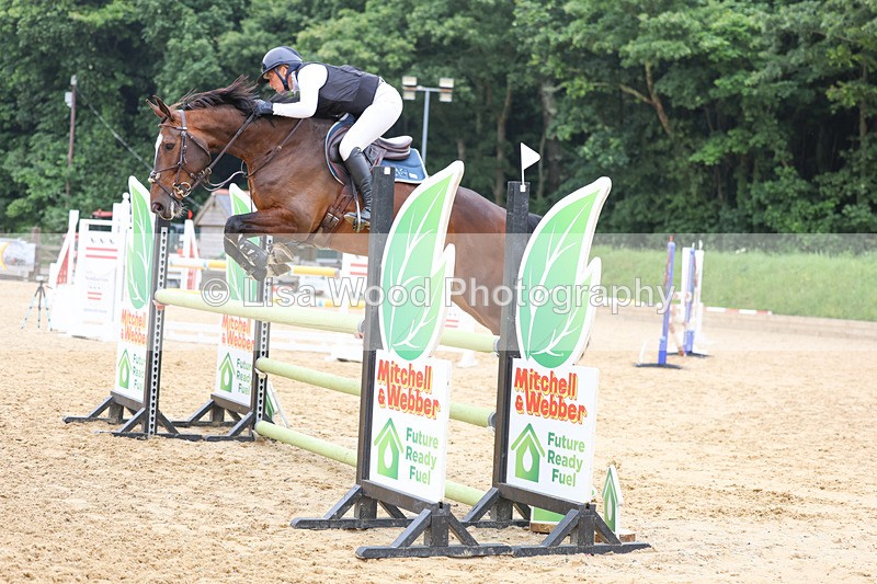 3E7A6336 - Class 8: Senior Newcomers/1.10m open