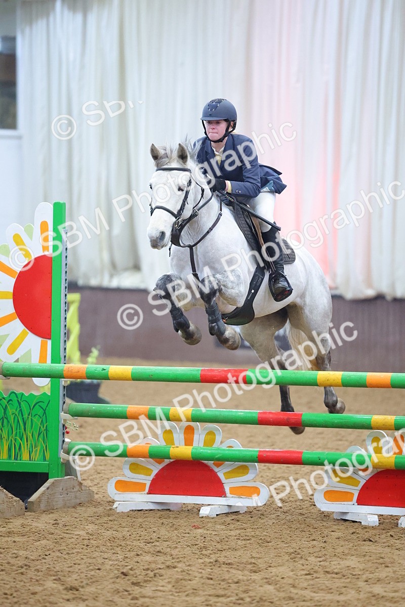 SBM_008377 - Class 21 - Nupafeed Supplements Senior Discovery/ 1m Open - First Round (1.00m)