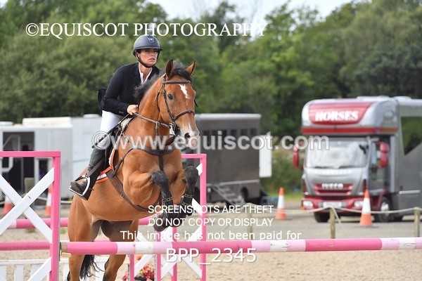 BPP_2345 - CLASS 17 SUN Senior Newcomers/ 1.10m Open