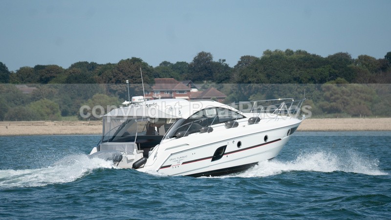  - 230810 GRAN TURISMO 38 BENETEAU