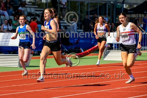 Age25SAT-916554 - Track Female Set One