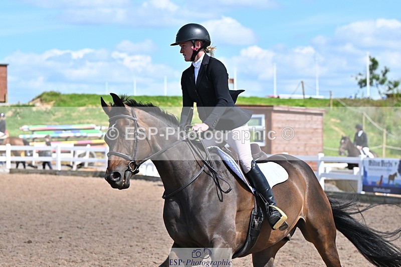 240619A-155149-01017 - Cls 5 Snr Foxhunter and 1.20m Open