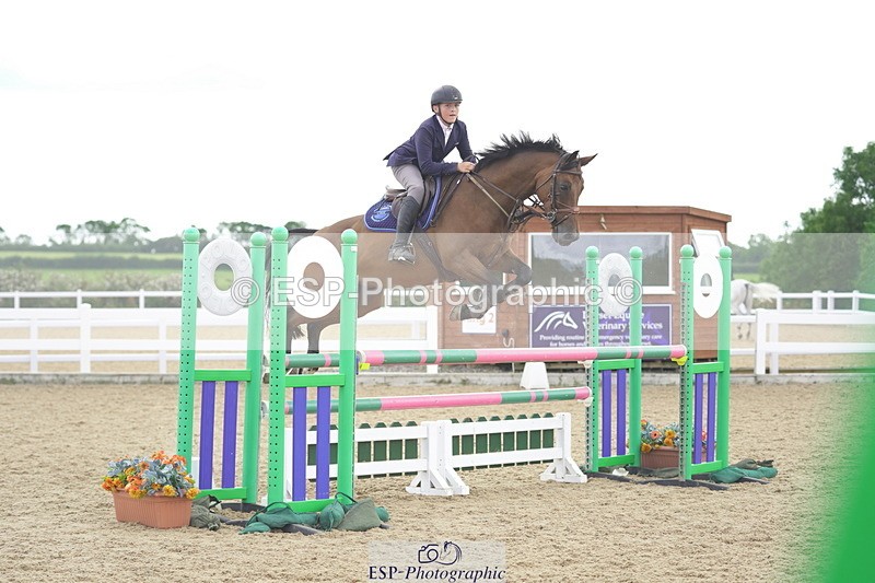 230729A-150608-06752 - Cls 24 1.05m Amateur Quali