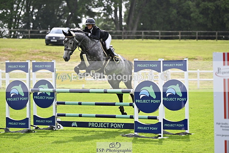 250613A-095009-00137 - Cls 1 Snr Newcomers and 1.10m Open