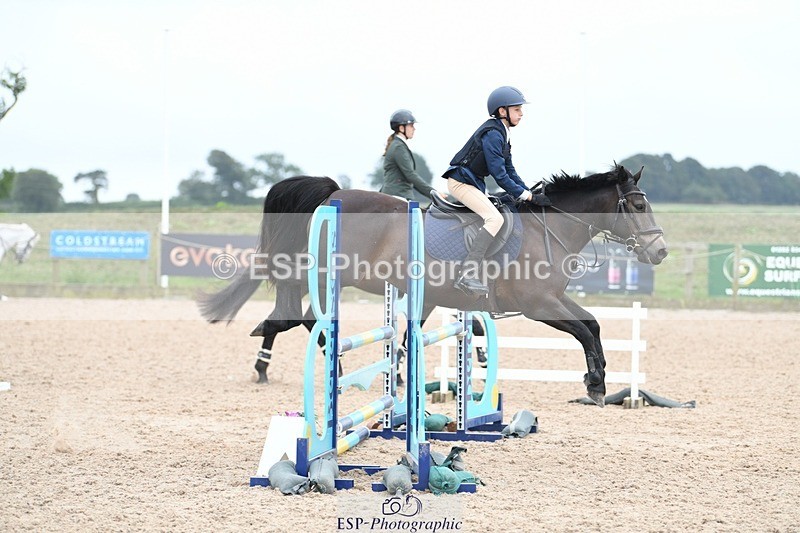 250807-112142-00614 - 90cm Round 1