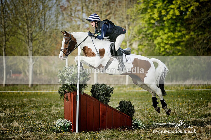 BE 010521 1744a - Equestrian