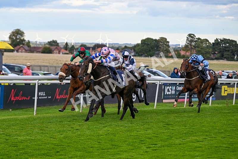 160926-Race 7-Star Suepreme-1854 - Race 7 5.20pm Hurn Handicap (Div I)